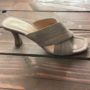 Seycelles suede mules size 9 1/2